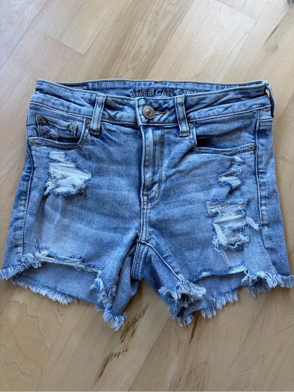 American Eagle Outfitters Light Wash Distressed Denim Cutoff Shorts